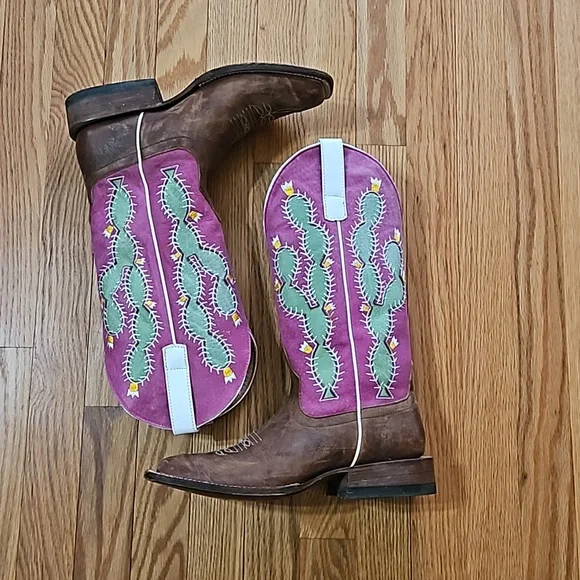 MACIE BEAN Boots Pink Cactus sz 8 NWOT - Picture 3 of 9